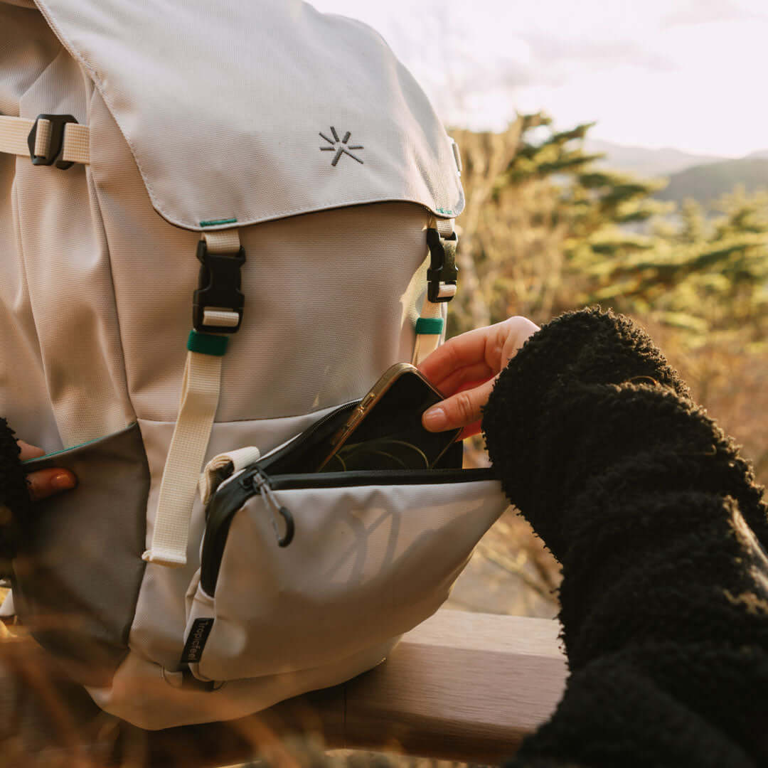 FidLock Pouch